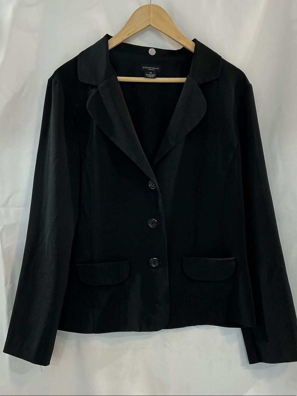 Courtenay Black Women's Tailored Notch-Lapel Blazer